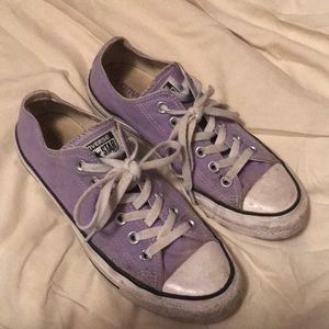 Women’s size 8 purple converse